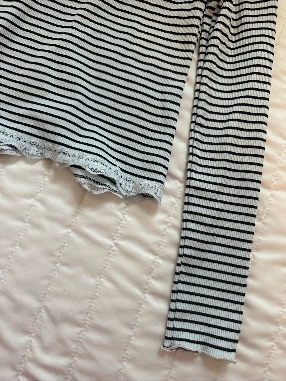 Striped Lace-Trim Long Sleeve Top - Black & Light Gray - Picture 4 of 4